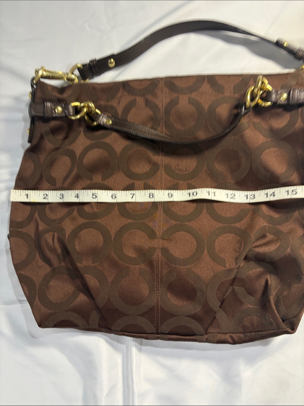 Coach Brown Signature 'C' Canvas Shoulder Bag with Gold Hardware - Picture 4 of 5